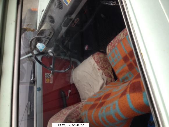 alt Fiat 850 abandonat - interior insa frumos ! capitonaje la usi - Club Fiat 850
