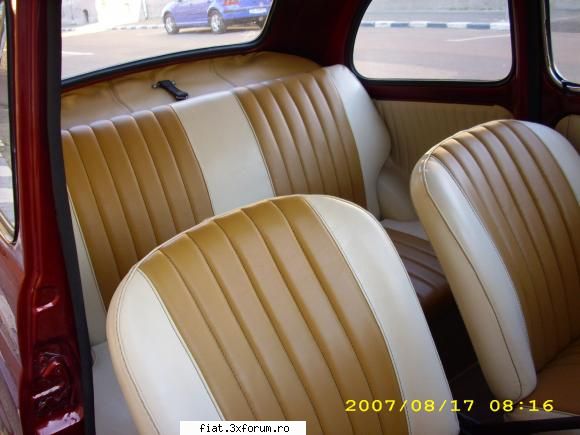 buburuza 500 - cu tapiteria de piele virgina inca - Club Fiat 500 & 600