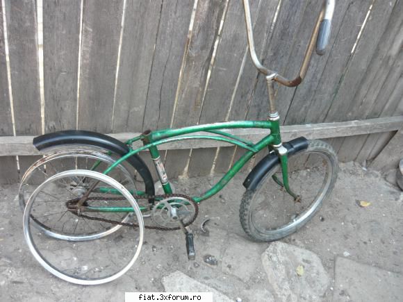 capac culbutori,toba motoreta ,sigla R etc - pegas kent-200 lei lipsa saua ,brat pedalier si - Anunturi