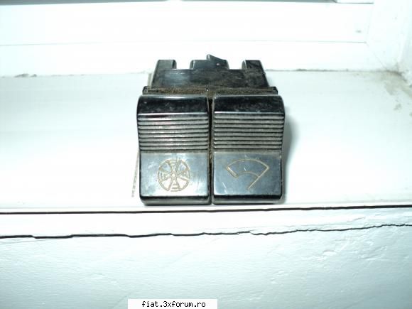 capac delco Fiat 1300 + butoane Fiat 1300 - butoane Fiat RON - perfect functionale - Bursa