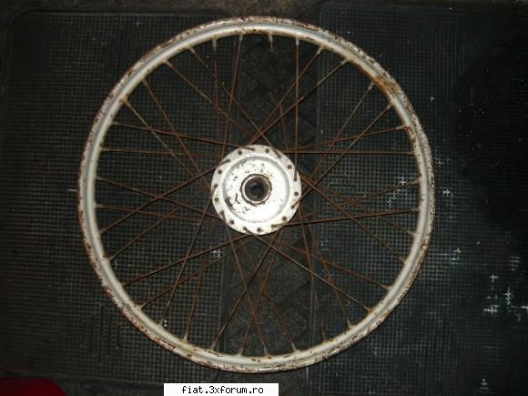 capace roti skoda,volga, dacia,lampa auto neidentificata etc - roata carpati pret -40 lei - Anunturi