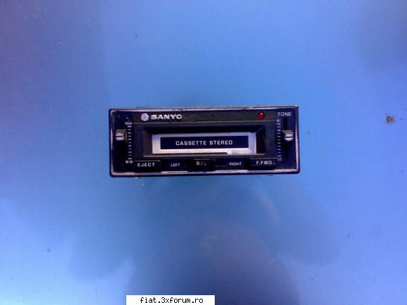 vand casetofon auto sanyo stare de casetofon auto sanyo