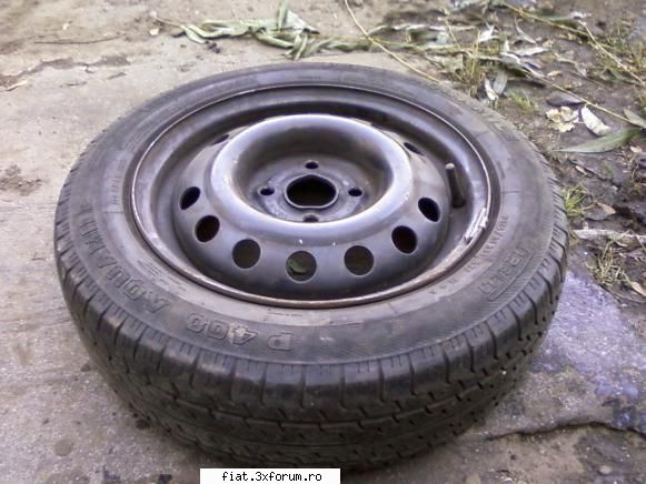 cauciucuri Pirelli 175 65 R 14 - oferta: 250 RON toate cele 4 cauciucuri ! poza - Anunturi
