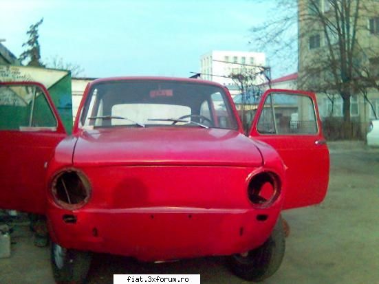 celelalte masini... - Am mai progresat...se vede in poza. Am reparat si - Masina mea