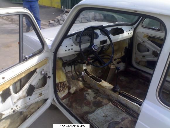 check this out ...masina mea - incepe demontarea in interior si curatarea - Club Fiat 850