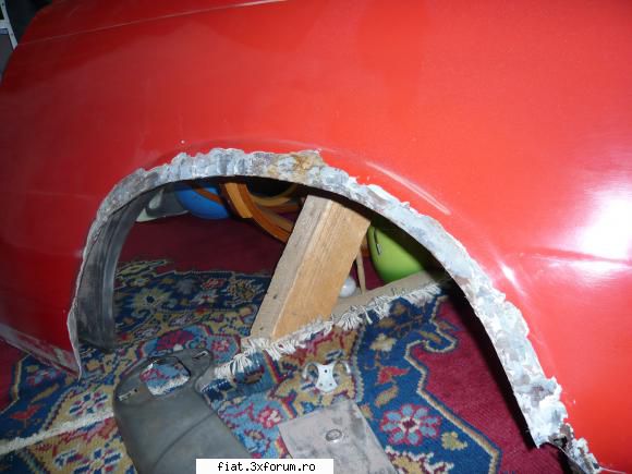 check this out ...masina mea - si aripa veche cu tencuiala de 3-4 mm =( - Club Fiat 850