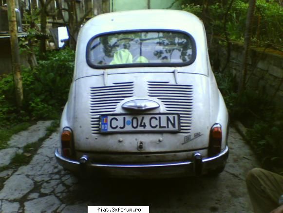 cumpar - are unchiul meu 2 fiat-uri 600 unul functionabil - Club Fiat 500 & 600