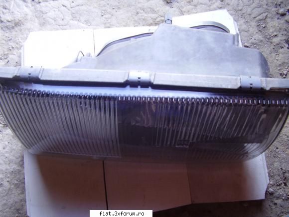 cumpar far dreptunghiular mb W123 de dreapta - ova772007 - Anunturi