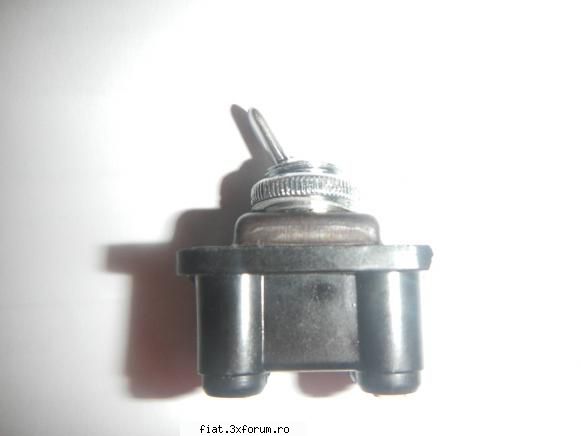 cumpar intrerupator fiat 600 - cumpar intrerupator fiat 600 cu 3 contacte (2 in - Club Fiat 500 & 600