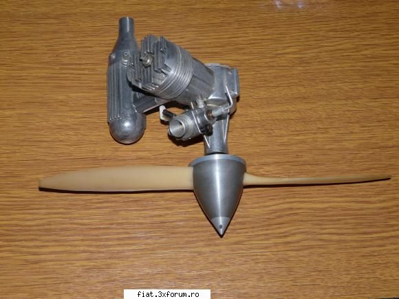 dau fiat - are motor dublu "Randunica " 2 x 7 cmc :) am si - Club Fiat 850