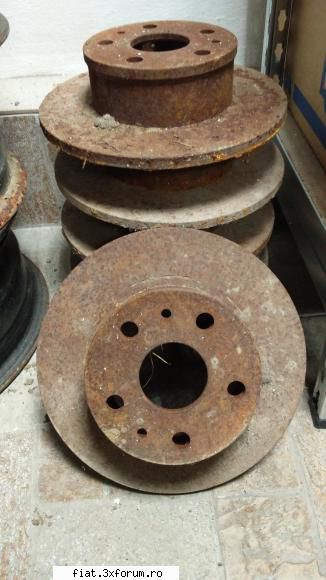 discuri frana fiat 1800 6 bucati - vand 6 discuri frana pentru fiat 1800. posibil sa - Bursa