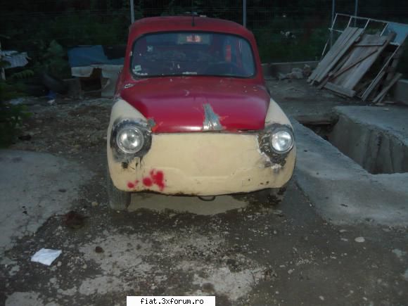 e mic si rosu dar a revenit la viata . - si una cind era trista astepta =( - Club Fiat 500 & 600