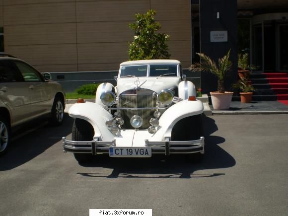 excalibur 84 roadster - Potrivit in lume sunt 12 astfel de masini, editie - Classic corner