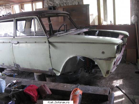 fiat 1300 - s a mai avansat un pic la partea de caroserie - Club Fiat 1300&1500