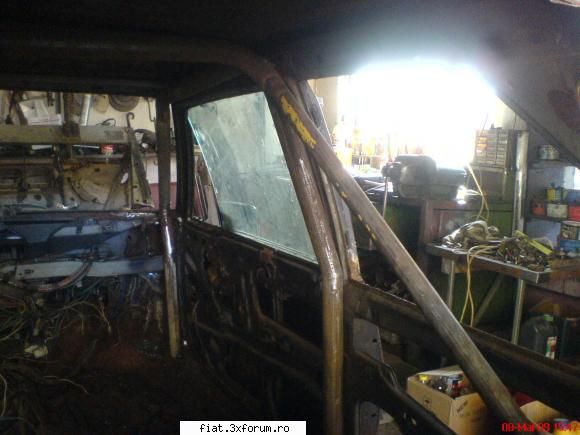 fiat 131 abarth - momentan lucrez la rollcage mai multe informatii - Masina mea...