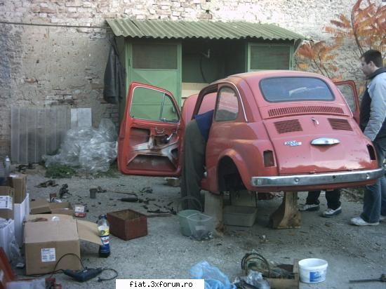 fiat 500 Part 1 - Locul exploziei: j'demii de piesulici raspandite - Club Fiat 500 & 600