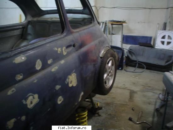 fiat 500 Part 1 - in lucru....incet incet...avansam - Club Fiat 500 & 600