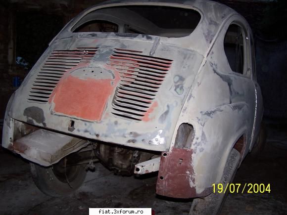 fiat 600D 1965 - deja capota motorului era schimbata, cea veche - Club Fiat 500 & 600