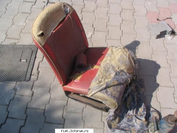 fiat 600 D - cam asa arata scaunele, urmeaza reconditionarea - Club Fiat 500 & 600