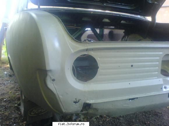 ford taunus 17m p3 1963 - in poza de sus se pot vedea pe jos pe langa - Alte marci