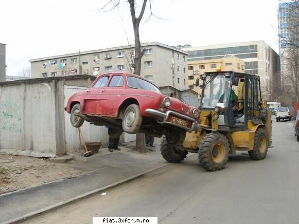 junk yarduri din toata lumea - Renaultul don nou - Classic corner