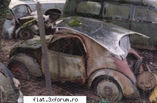 junk yarduri din toata lumea - o capota de ID sau DS parca..e aproape cat o - Classic corner
