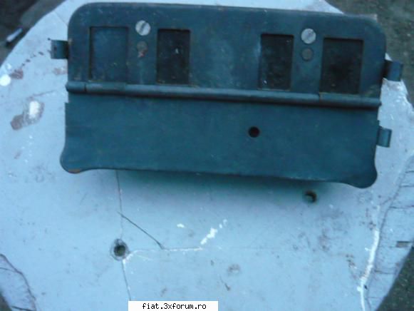 lampa auto de armata - poza 2 pret 100 ron - Anunturi