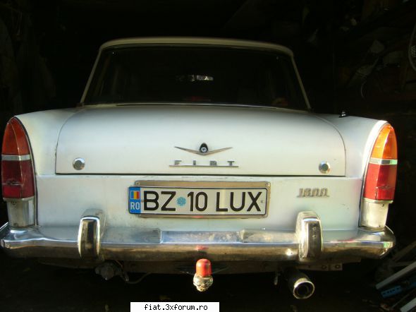 lampi fiat - Asa este, sticla e mai groasa la 2300. Totusi - Club Fiat 1800