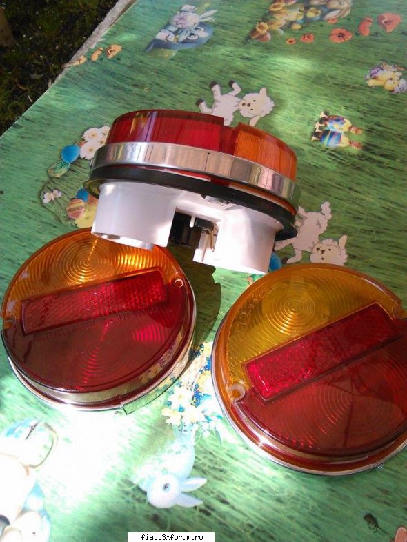 lampi spate fiat 850 - au mai ramas 3 120 lei - Bursa