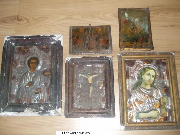 lot de icoane vechi - Vand lot de icoane vechi- 100 lei toate - Anunturi