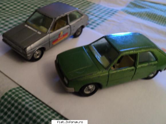 macheta mica - Renault 12 TS - ceva mult mai interesant Renault 14 si Ford - Anunturi