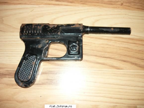 masinute vechi - pistol vechi din tabla -45 lei - Classic corner