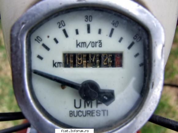 motoreta Carpati Super - Alte foto. Imi cer scuze, nu pot sa atasez mai - Anunturi