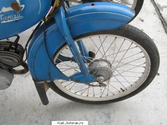 motoretele Carpati, o amintire placuta - aripa fata cu aparatoare de noroi din cauciuc - Classic corner