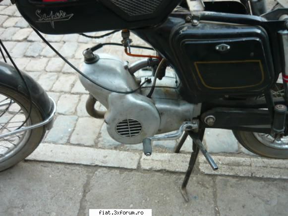 motoretele Carpati, o amintire placuta - saua era data jos am o lampa tip napolitana si un - Classic corner