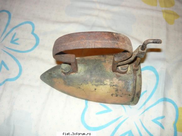 nr moto din aluminiu ,nume de strazi etc - fier de calcat din bronz cu fier incins -120 lei - Anunturi