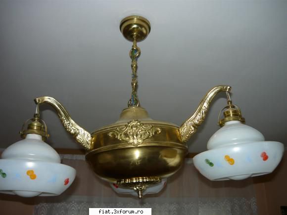 obiecte vechi - alta lustra dar cu 3 brate tot din bronz si alama - Classic corner