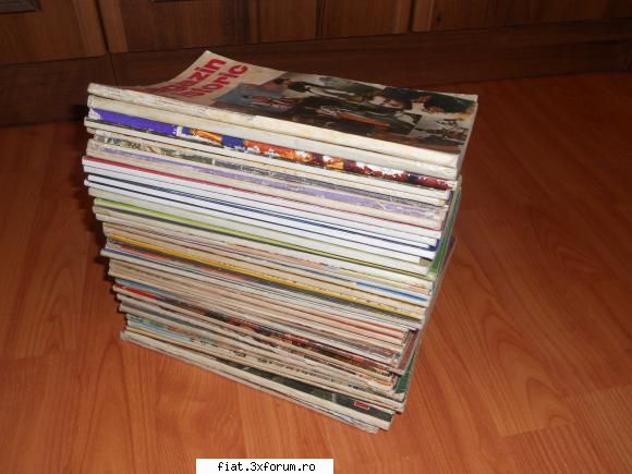 obiecte vechi - Colectie 48 Reviste Magazin Istoric, Anul - Classic corner
