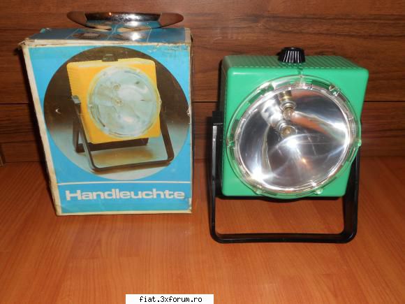 obiecte vechi - Lanterna veche pentru CAMPING, DRG - Classic corner