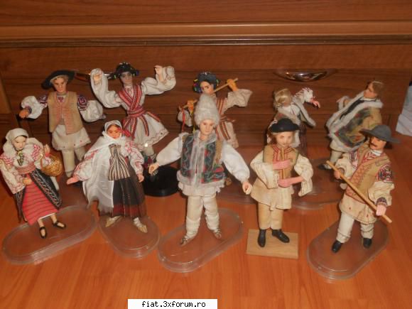 obiecte vechi - Vand Papusi traditionale vechi, realizate de ARTA - Classic corner