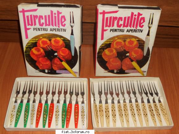 obiecte vechi - Lot 2 Seturi Furculite pentru Aperitiv. Anul - Classic corner