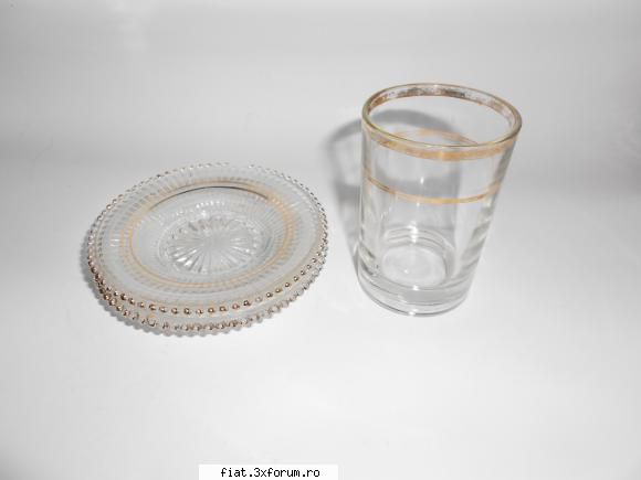 obiecte vechi - Bonus : 2 farfurii din acelasi set cu bolurile si - Classic corner