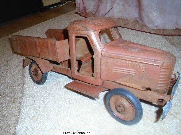 obiecte vechi - camion rusesc vechi - Classic corner