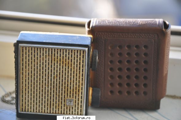obiecte vechi - Radio portabil vechi, rusesc COSMOS-M. OFER MAI - Classic corner