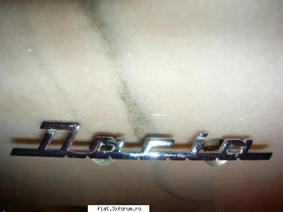 piese auto,radiouri etc - scris mic dacia -15 lei - Anunturi