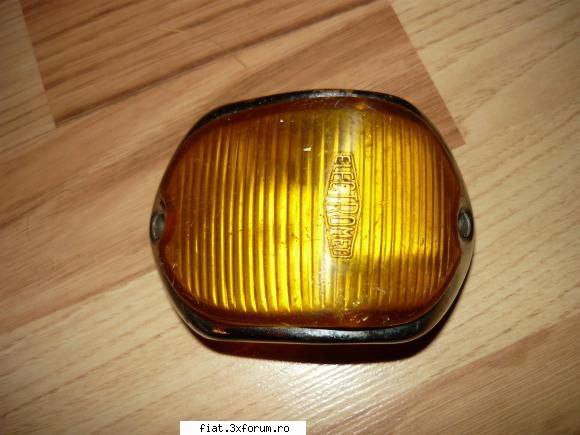 piese auto,radiouri etc - lampi auto camion-2 buc -25 lei bucata - Anunturi