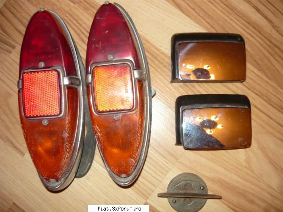 piese fiat 1100 - lampi fiat 1100 2 buc ,scrumiere fiat 1100-2 - Bursa