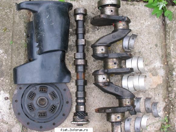 piese fiat - Buna, am cateva piese de fiat 1500 si 1300 - Club Fiat 1300&1500