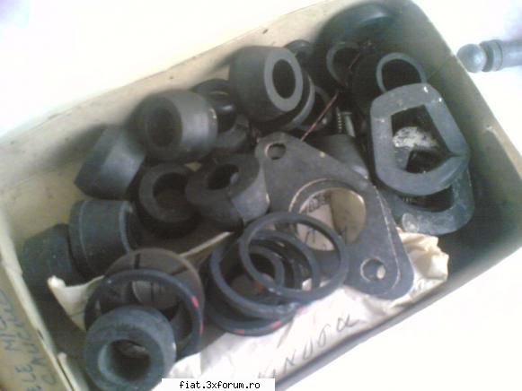 piese fiat 1300, 1500, 1800,2300 - diferite garnituri cauciuc noi pret 5 ron bucata - Bursa