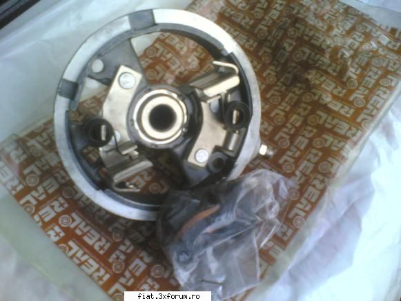 piese fiat 1300, 1500, 1800,2300 - capac kit reparatie dinam fiat nou ( contine - Bursa